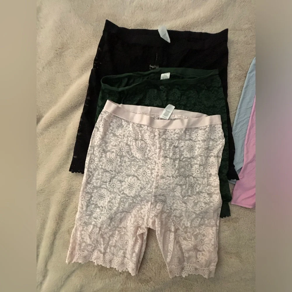 Aerie bike shorts - Picture 3 of 7